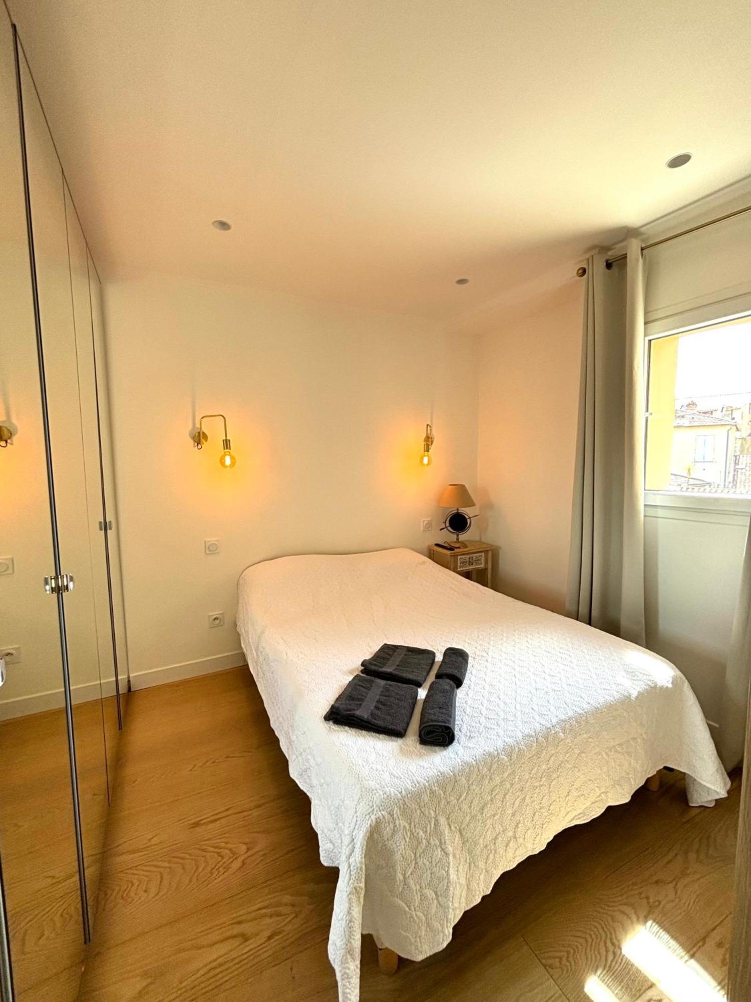 شقة Duplex Old Town Antibes - New ! المظهر الخارجي الصورة